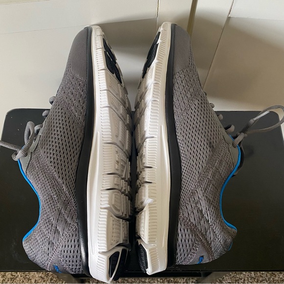 Skechers Mens Flex Sole Memory Foam Size 12 Gel Infused Running Sneaker *STAIN - Picture 9 of 11